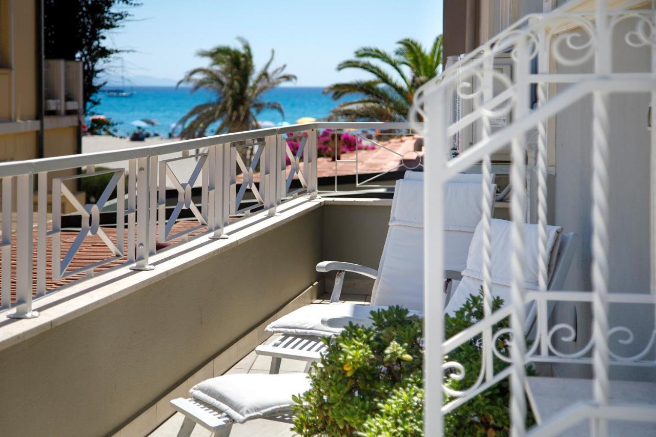 Hotel La Villa Del Mare 칼리아리 외부 사진