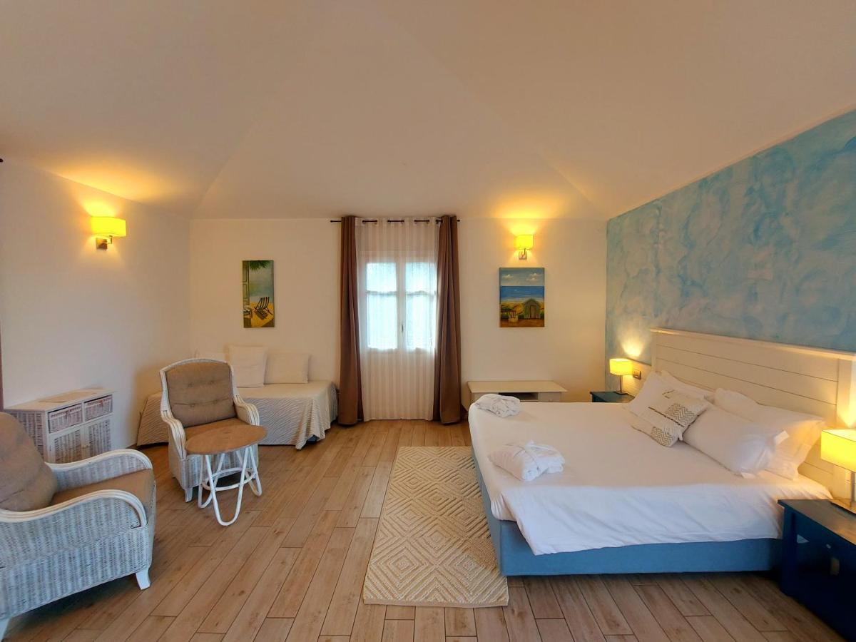 Hotel La Villa Del Mare 칼리아리 외부 사진