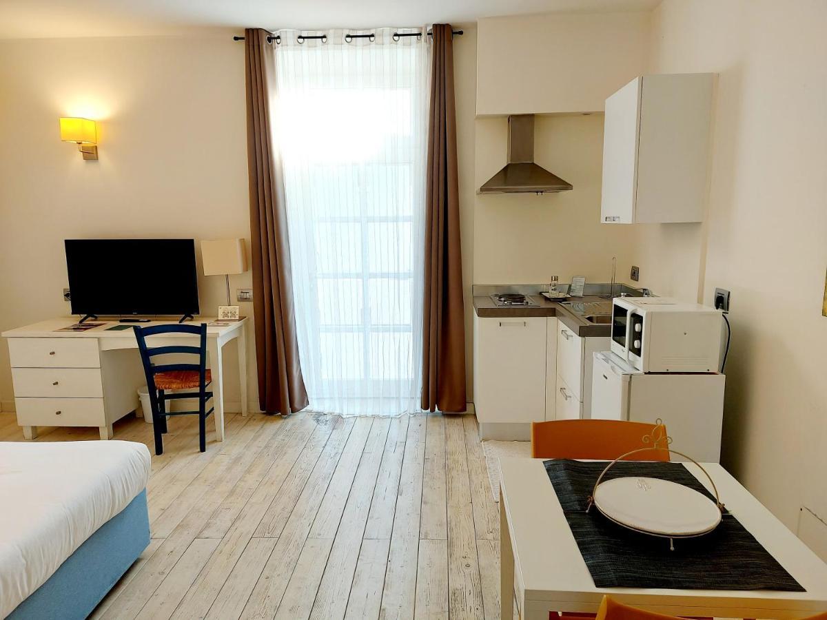 Hotel La Villa Del Mare 칼리아리 외부 사진