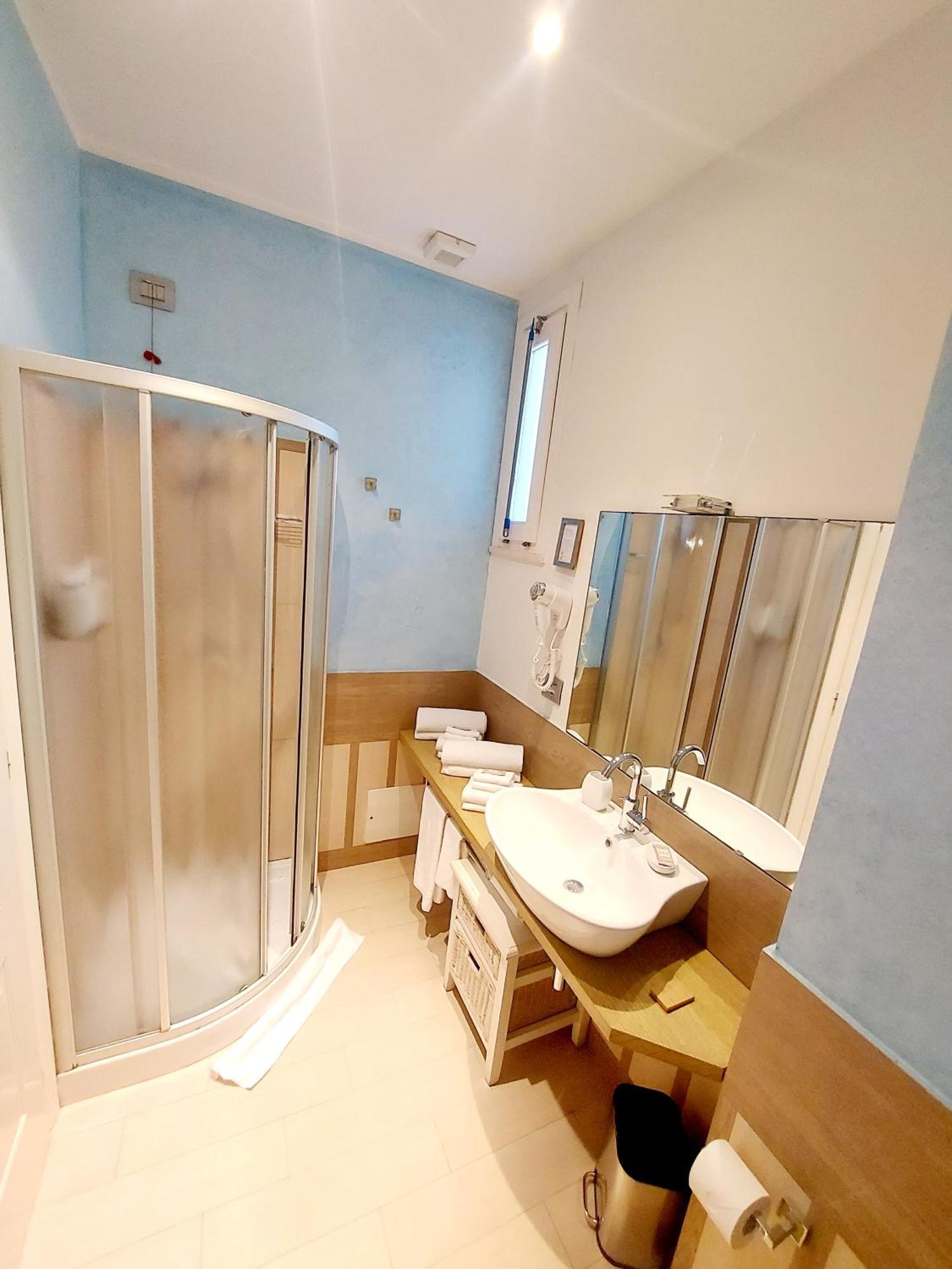 Hotel La Villa Del Mare 칼리아리 외부 사진