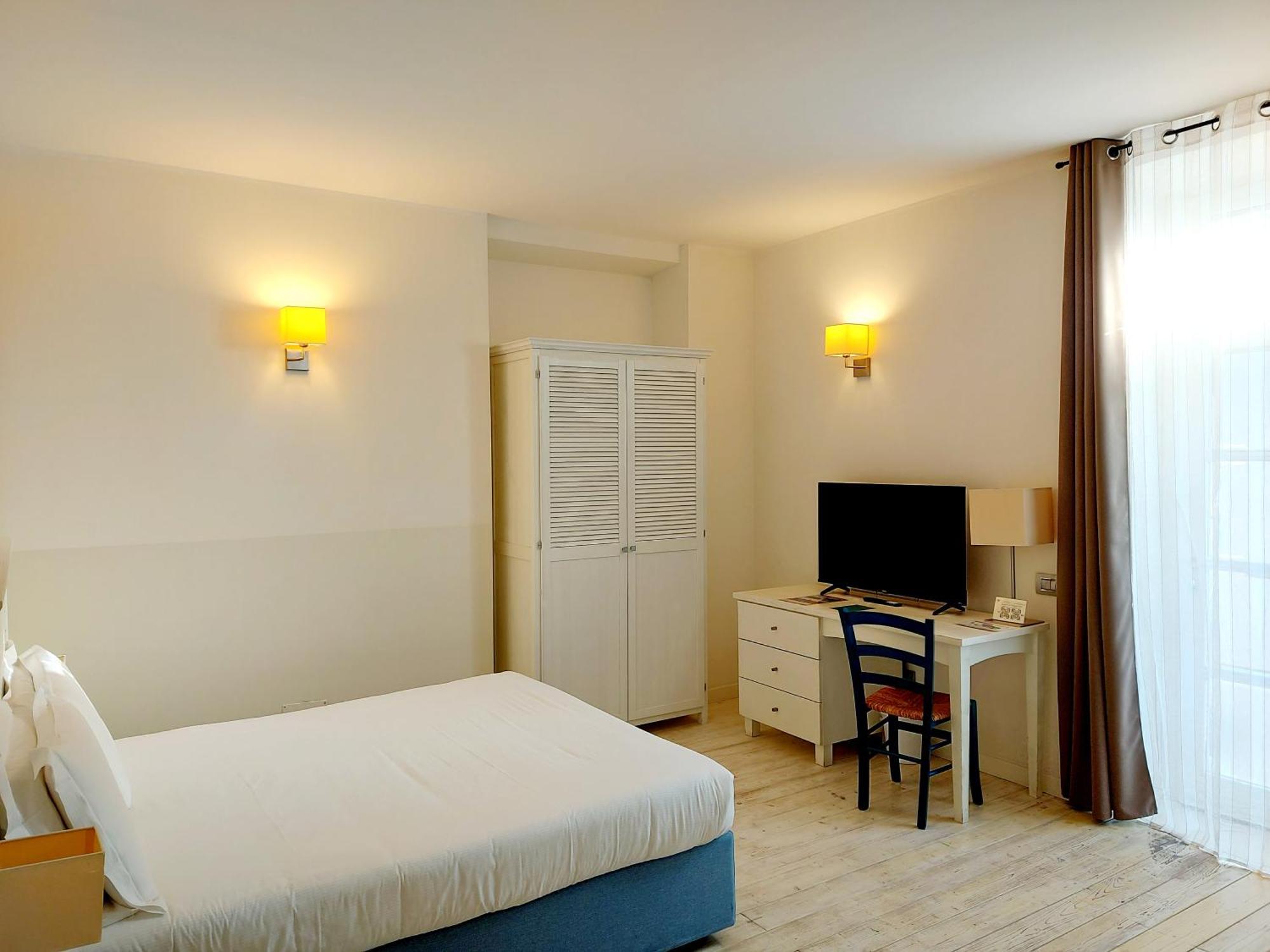 Hotel La Villa Del Mare 칼리아리 외부 사진