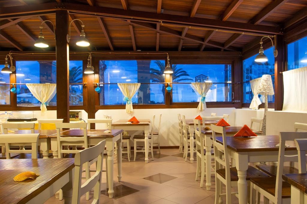 Hotel La Villa Del Mare 칼리아리 외부 사진